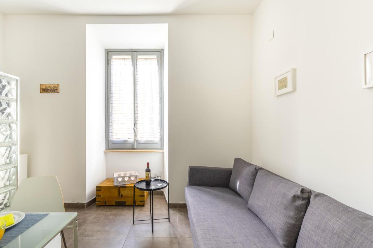 Hostly - Nicole Apartment Volturno- Full Rome Center Exterior foto